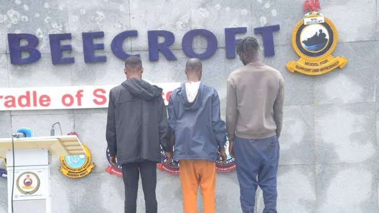 Nigerian Navy Hands Three Suspected Stowaways Over to Immigration Service