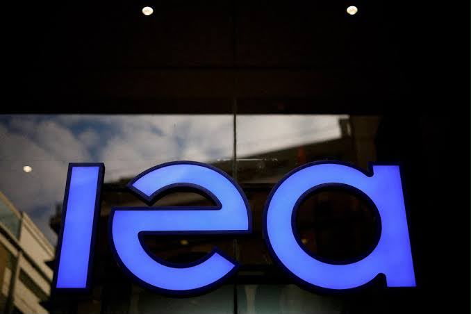 IEA Confirms Release of 330 Million Barrels to Ease Oil Market Disruptions